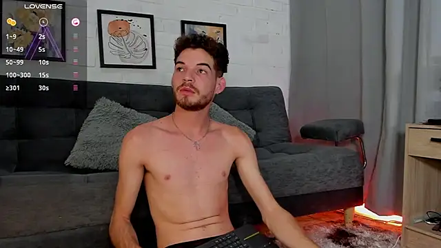 MATEO HUNTER online show from November 27, 4:02 am