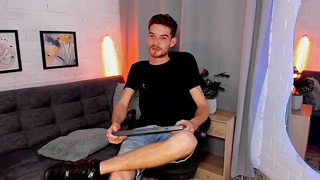 MATEO HUNTER online show from October 24, 1:15 am