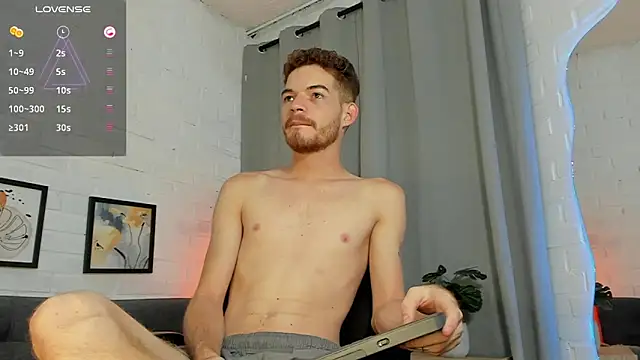 MATEO HUNTER online show from November 9, 4:16 am