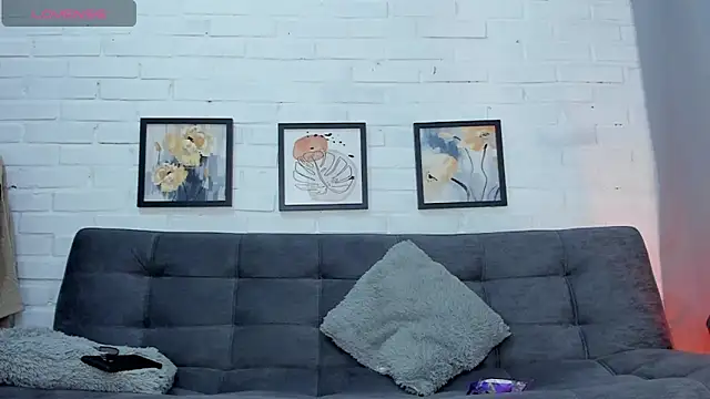 MATEO HUNTER online show from December 4, 3:49 am