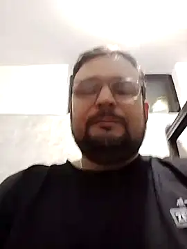 Snapshot of Manueltravieso79 chatting on October 18, 12:01 am Manueltravieso79 online show from October 18, 12:01 am