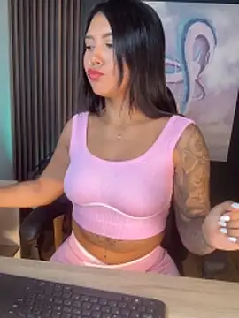 shanabellucy online show from February 22, 8:43 pm