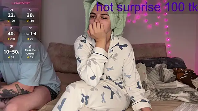 live sexy online show from April 15, 7:47 am