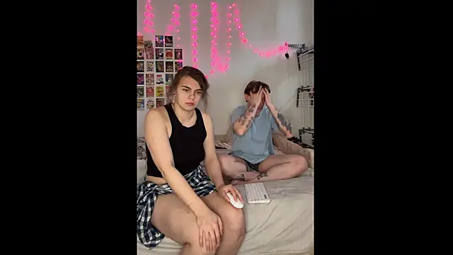 Snapshot of live_sexy chatting on May 14, 8:00 am live sexy online show from May 14, 8:00 am