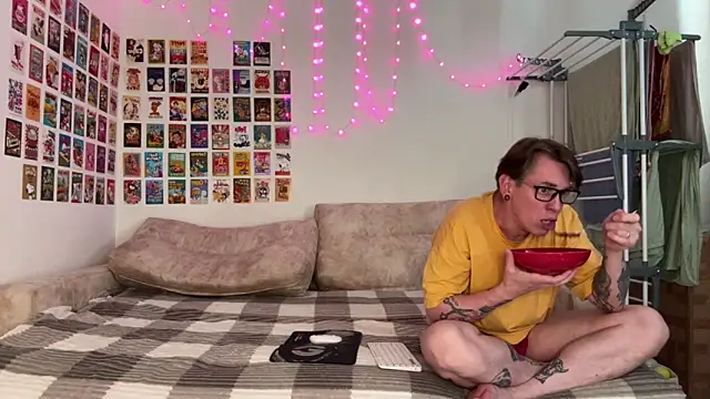 Snapshot of live_sexy chatting on May 20, 10:23 am live sexy online show from May 20, 10:23 am