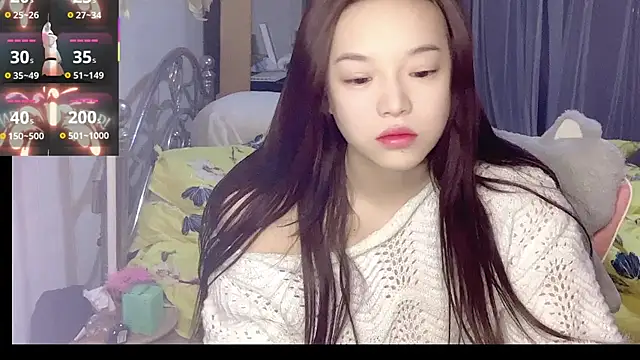 Snapshot of Mimi-777 chatting on December 2, 12:11 am Mimi-777 online show from December 2, 12:11 am