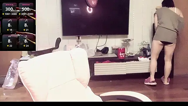 Snapshot of Mimi-777 chatting on November 13, 6:34 pm Mimi-777 online show from November 13, 6:34 pm