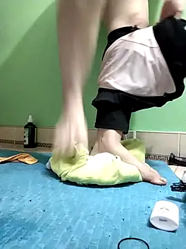 Snapshot of Amanda-_ena- chatting on October 28, 9:58 pm Amanda- ena- online show from October 28, 9:58 pm