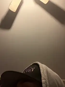 CarmeloA online show from November 3, 3:01 am