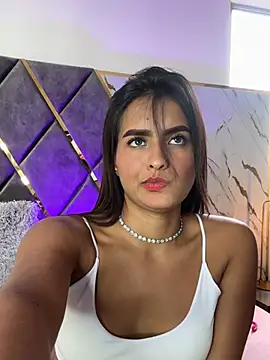 sarayofficial online show from April 15, 7:51 pm