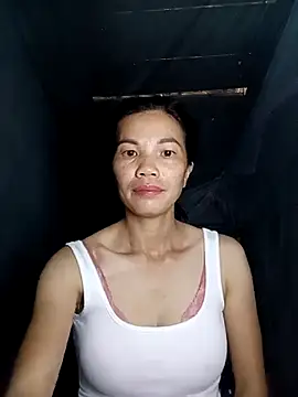 Snapshot of Style-lee chatting on October 30, 12:20 am Style-lee online show from October 30, 12:20 am