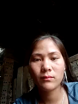 Lyssa-a online show from April 23, 6:42 am