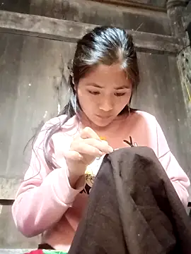 Lyssa-a online show from March 8, 2:04 am