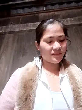 Lyssa-a online show from March 11, 6:18 am