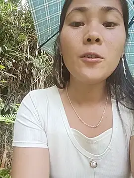 Lyssa-a online show from July 8, 8:37 am