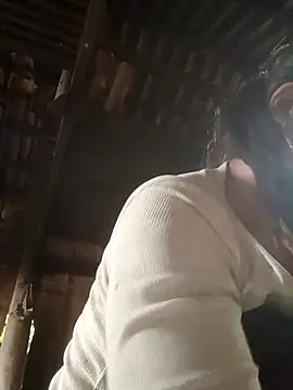 Lyssa-a online show from February 12, 5:18 am