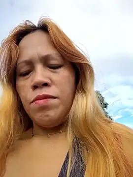 CockBiter83 online show from October 31, 11:33 pm