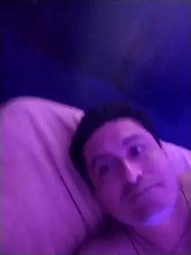 Snapshot of checheludo23 chatting on November 4, 10:30 am checheludo23 online show from November 4, 10:30 am