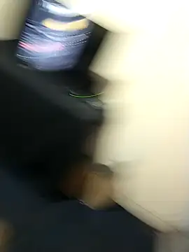 Snapshot of checheludo23 chatting on November 16, 3:11 am checheludo23 online show from November 16, 3:11 am