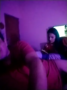 Snapshot of checheludo23 chatting on February 6, 8:10 am checheludo23 online show from February 6, 8:10 am