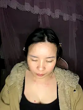 Snapshot of Listen-ly chatting on November 28, 2:50 pm Listen-ly online show from November 28, 2:50 pm