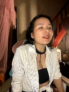 Snapshot of Listen-ly chatting on November 26, 3:56 pm Listen-ly online show from November 26, 3:56 pm