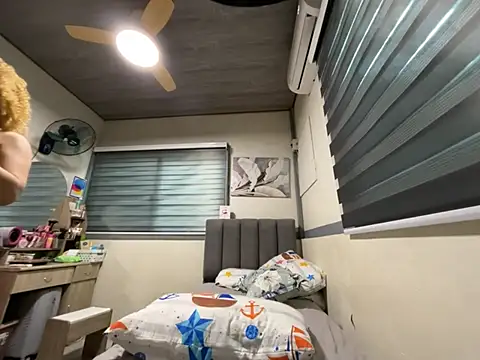 Vanetika urgoddessxxx online show from March 26, 5:17 am