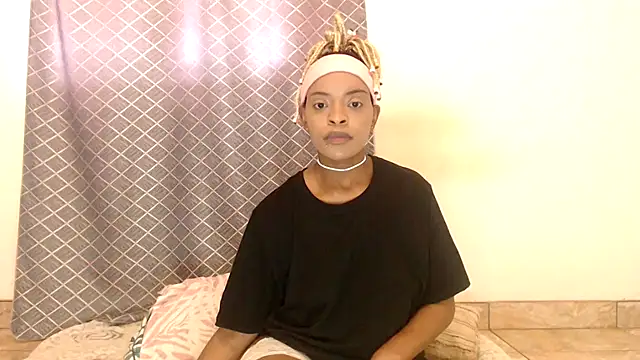 fifiqueen25 online show from January 8, 11:16 am