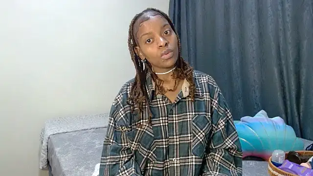 fifiqueen25 online show from March 23, 7:52 am