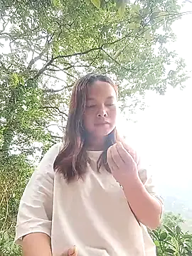 Nguyet2k4 online show from May 14, 11:46 pm