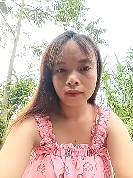 Snapshot of Nguyet2k4 chatting on July 21, 9:21 am Nguyet2k4 online show from July 21, 9:21 am