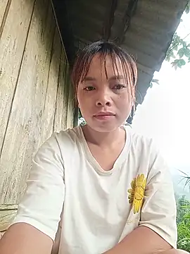 Snapshot of Nguyet2k4 chatting on June 5, 10:59 pm Nguyet2k4 online show from June 5, 10:59 pm