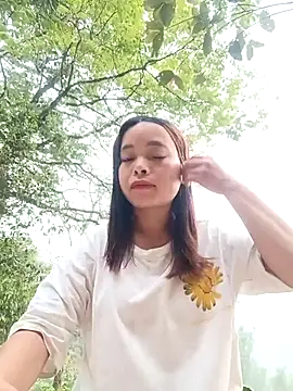 Nguyet2k4 online show from April 13, 11:09 pm