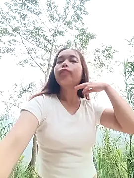 Nguyet2k4 online show from April 23, 10:55 pm