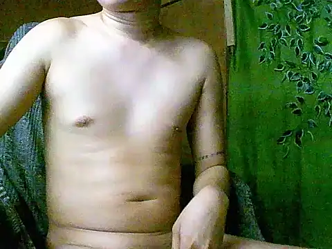 Snapshot of Trebz chatting on November 19, 4:07 pm Trebz online show from November 19, 4:07 pm