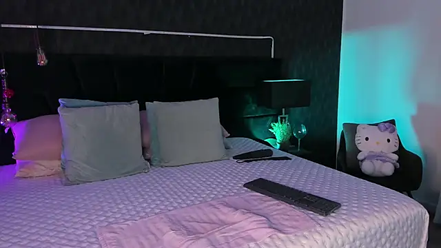 Snapshot of mariianna_lopez_ chatting on February 25, 5:51 pm mariianna lopez online show from February 25, 5:51 pm