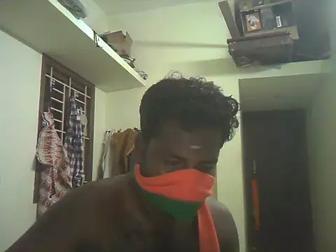 Snapshot of Vickyins480000 chatting on November 10, 5:07 pm Vickyins480000 online show from November 10, 5:07 pm