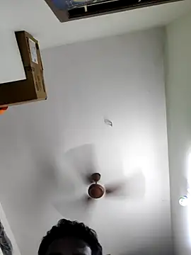 Snapshot of Vickyins480000 chatting on October 30, 2:14 pm Vickyins480000 online show from October 30, 2:14 pm