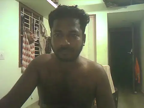 Snapshot of Vickyins480000 chatting on November 6, 2:10 pm Vickyins480000 online show from November 6, 2:10 pm