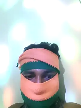 Snapshot of Vickyins480000 chatting on October 25, 5:13 pm Vickyins480000 online show from October 25, 5:13 pm