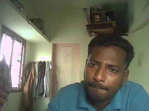 Snapshot of Vickyins480000 chatting on November 15, 9:02 am Vickyins480000 online show from November 15, 9:02 am