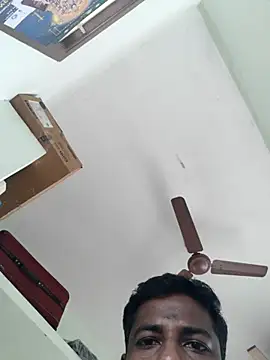 Snapshot of Vickyins480000 chatting on November 28, 5:29 am Vickyins480000 online show from November 28, 5:29 am