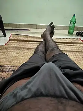 Snapshot of Vickyins480000 chatting on October 24, 5:01 pm Vickyins480000 online show from October 24, 5:01 pm