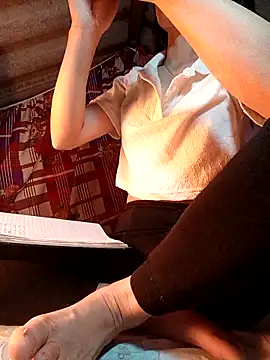 -Kem-01 online show from February 1, 1:20 pm