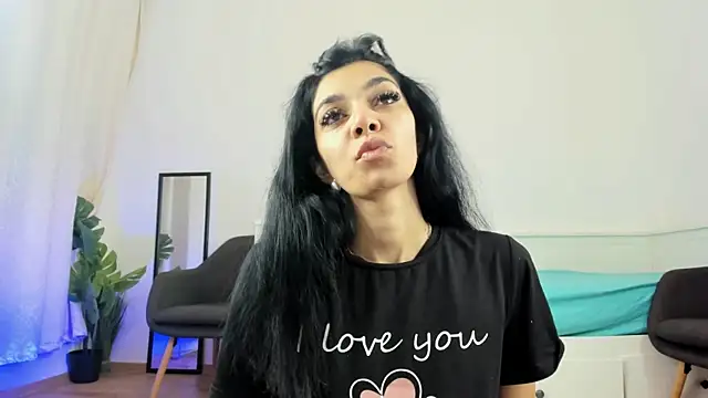 ReneeVoss online show from April 8, 2:57 am