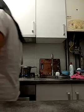 ReneeVoss online show from February 6, 2:51 am