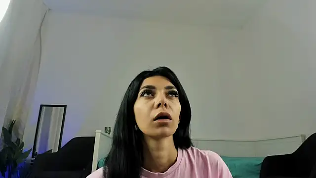 ReneeVoss online show from April 7, 2:46 am