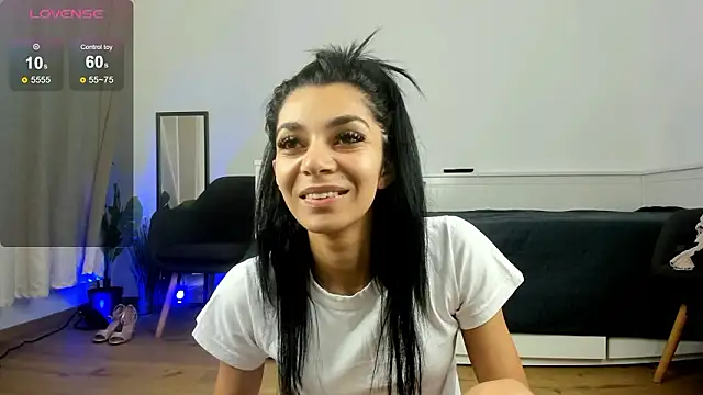 ReneeVoss online show from February 14, 3:40 am