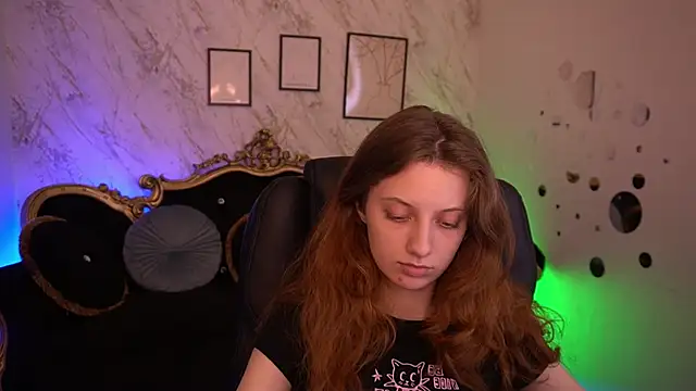 CuteeFoxy online show from May 26, 12:58 pm