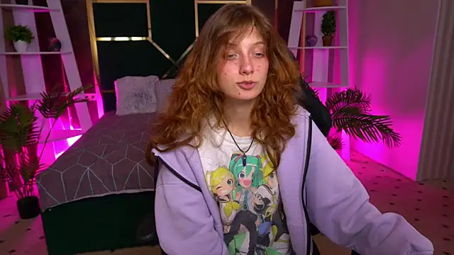 CuteeFoxy online show from November 17, 2:32 pm